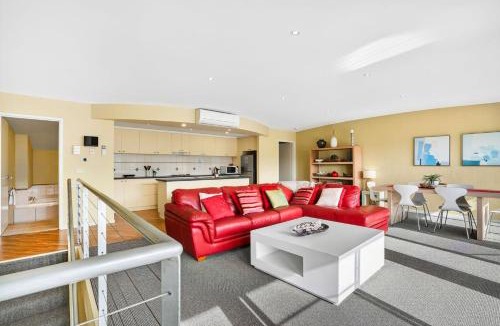 Apollo Bay Apartment | Butter Factory 8