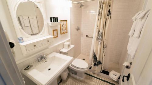 Milton Hotel | Butter Milk Falls Inn and Spa