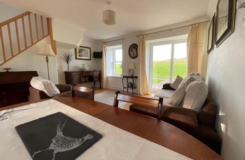 Gigha House | Buttercup Cottage