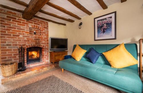 Hartest House | Buttercup Cottage, Hartest