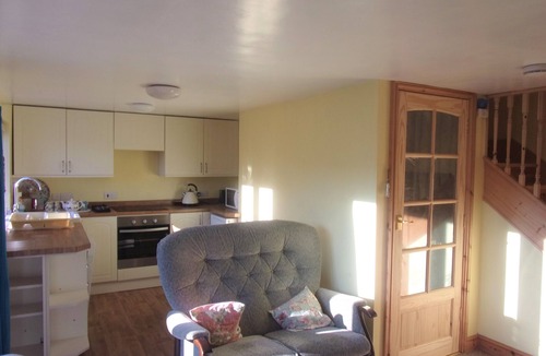 Colyton Cottage | BUTTERCUP COTTAGE in beautiful Devon countryside.