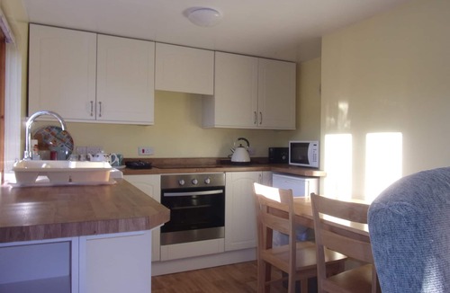 Colyton Cottage | BUTTERCUP COTTAGE in beautiful Devon countryside.