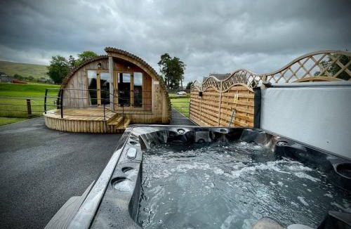 St Harmon House | Buttercup