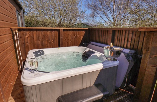 Runswick Bay Cottage | Buttercup Lodge