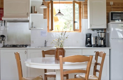Saint-Antonin Noble Val Apartment | BUTTERFLY GITE ON A 2-HECTARE PROPERTY