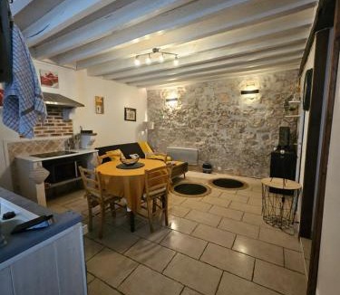 Pouilly-sur-Loire House | Butterfly Cottage
