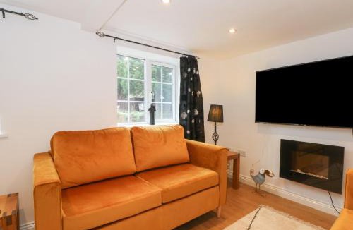 Rawtenstall House | Butterfly Cottage