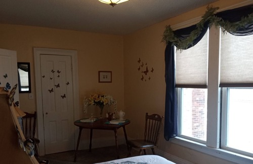 Trenton Bed & Breakfast | Butterfly Garden Suite