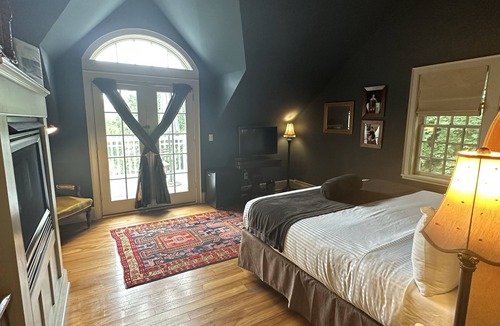 Milton Hotel | Buttermilk Falls Inn