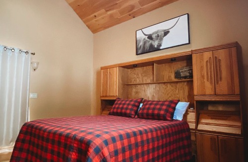 Mount Upton Cabin | Butternut Hilltop Camp with a View