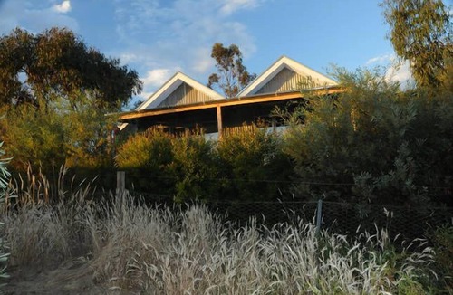 Castlemaine Cottage | butterworth accommodation Castlemaine