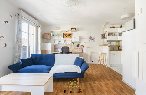 Bussy-Saint-Georges Apartment | Buxengeorgiens Delouvrier - T2- 7min to DisneyLand