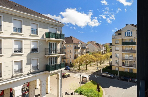 Bussy-Saint-Georges Apartment | Buxengeorgiens Delouvrier - T2- 7min to DisneyLand