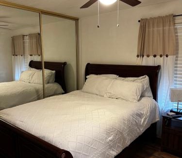 Patton House | Buxton Mirror Room