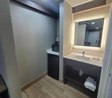 Dallas Hotel | Buzen Suites 2030