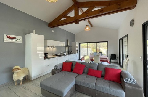 Macaye House | Buztingorria - Macaye