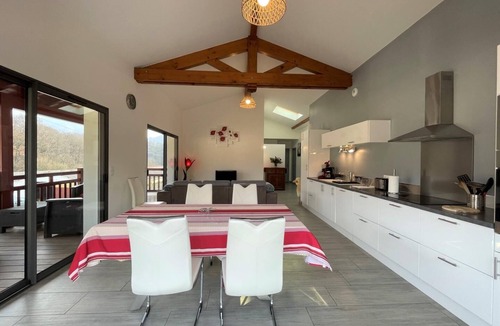 Macaye House | Buztingorria - Macaye