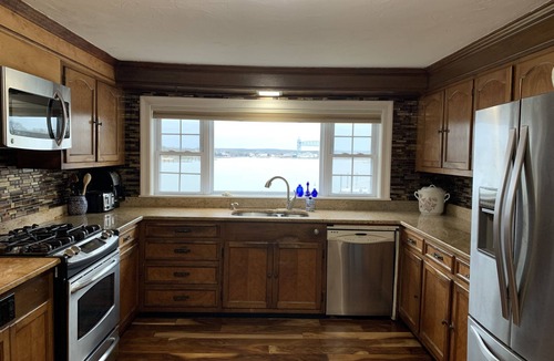 Buzzards Bay House | Buzzard's Bay Estate with Ocean Front