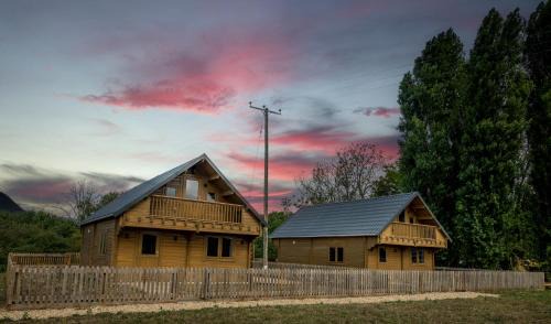 Hethel House | Buzzards Retreat