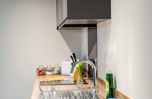 Bradford Apartment | Bv Modern Navy Blue Diamond Suites Apt