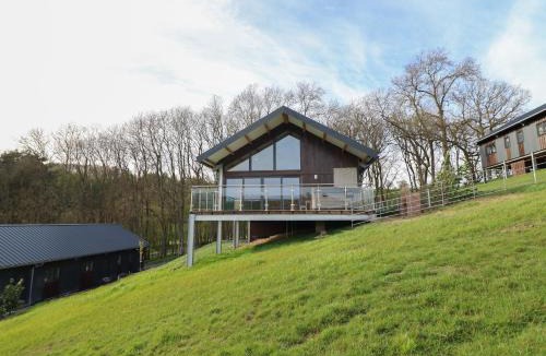 Kingswood House | Bwncath