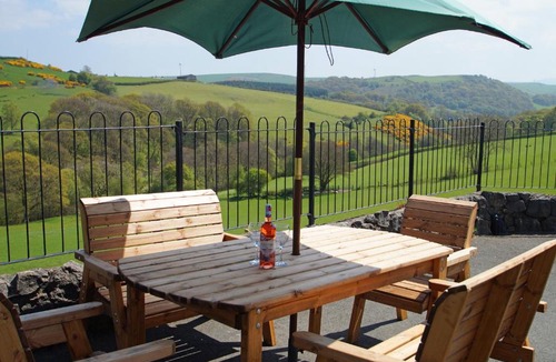 Corwen House | Bwthyn Pendre