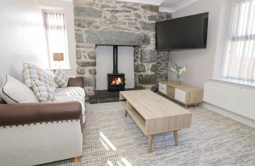 Talybont House | Bwthyn Y Mor