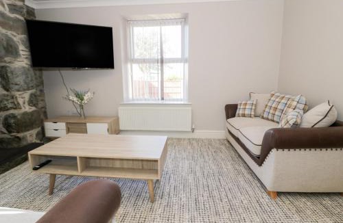 Talybont House | Bwthyn Y Mor