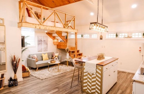 Providence House | By D&D; Vacation Rental