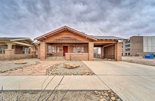 North Overton Cottage | By Dtwn Lubbock! Spacious 4BR Home Near Texas Tech