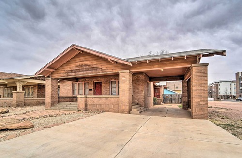 North Overton Cottage | By Dtwn Lubbock! Spacious 4BR Home Near Texas Tech