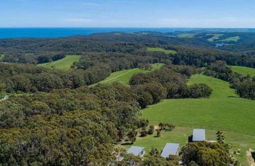 Wattle Hill Apartment | By Moonlight