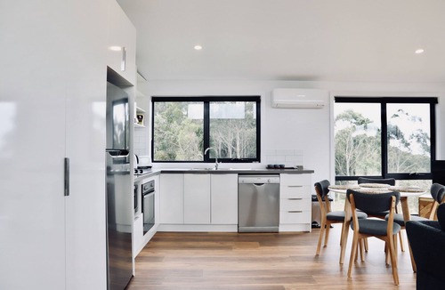 Wattle Hill Apartment | By Moonlight