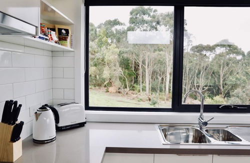 Wattle Hill Apartment | By Moonlight