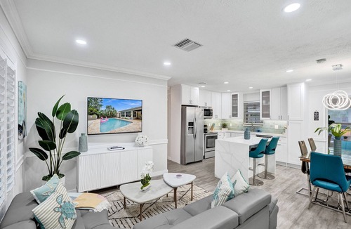 Fort Lauderdale House | By Pier- Heated Pool- 5 Stars!