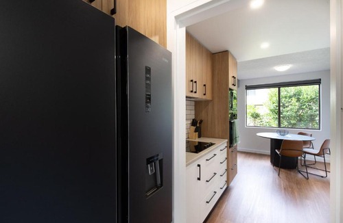 Batehaven Apartment | By the Bay - Batehaven Beachside Holiday Home