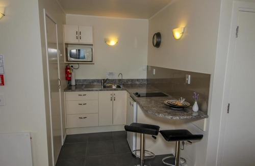 Coopers Beach Apartment | By the Bay Beachfront Apartments