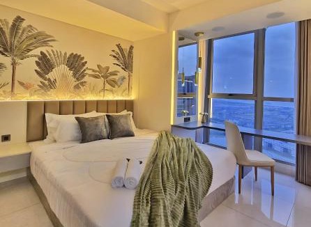Pantai Indah Kapuk Apartment | By The Bay By SanLiving - 3BR - 9PAX - Near PIK Avenue Mall