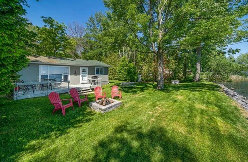 Milford Cottage | By The Bay Cottages, Waupoos View