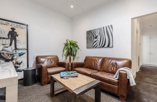 Brighton East Apartment | By the Bay Elegance - Brighton Living