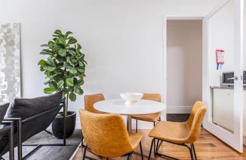 Brighton East Apartment | By the Bay Elegance - Brighton Living