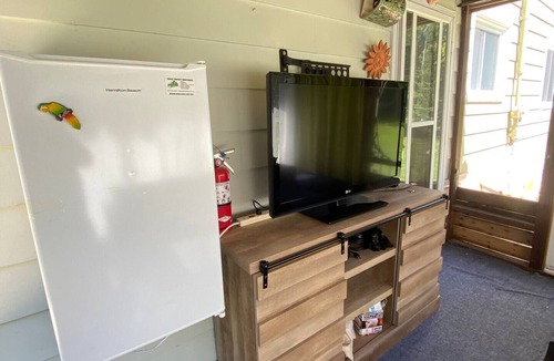 Sauble Beach House | By The Beach - Affordable Sauble Beach Getaway