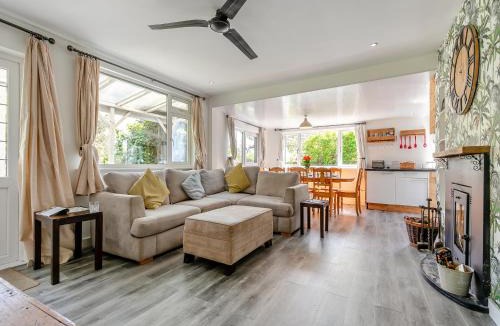 Seaton House | By The Beach- Uk31201