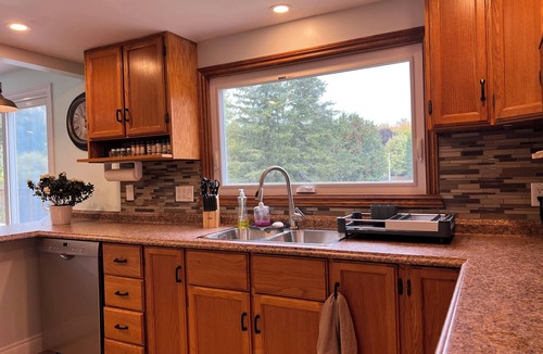 Scugog House | By the Lake! 2 Bedroom Unit with Fire Pit & Games