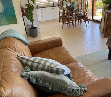 Booragul Apartment | By the Lake - Lake Macquarie