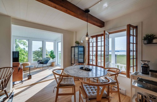Saint-Alexandre-de-Kamouraska House | By the River | Dépendance sur les battures