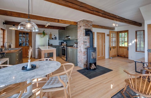 Saint-Alexandre-de-Kamouraska House | By the River | Dépendance sur les battures