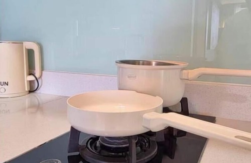 Pantai Indah Kapuk Apartment | By The Sky By SanLiving - 3BR - PIK