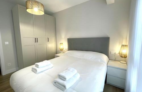 Gernika-Lumo Apartment | ByAndreea Apartaments EtxeBat