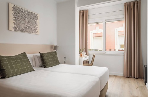 Eixample Hotel | BYPILLOW Erba
